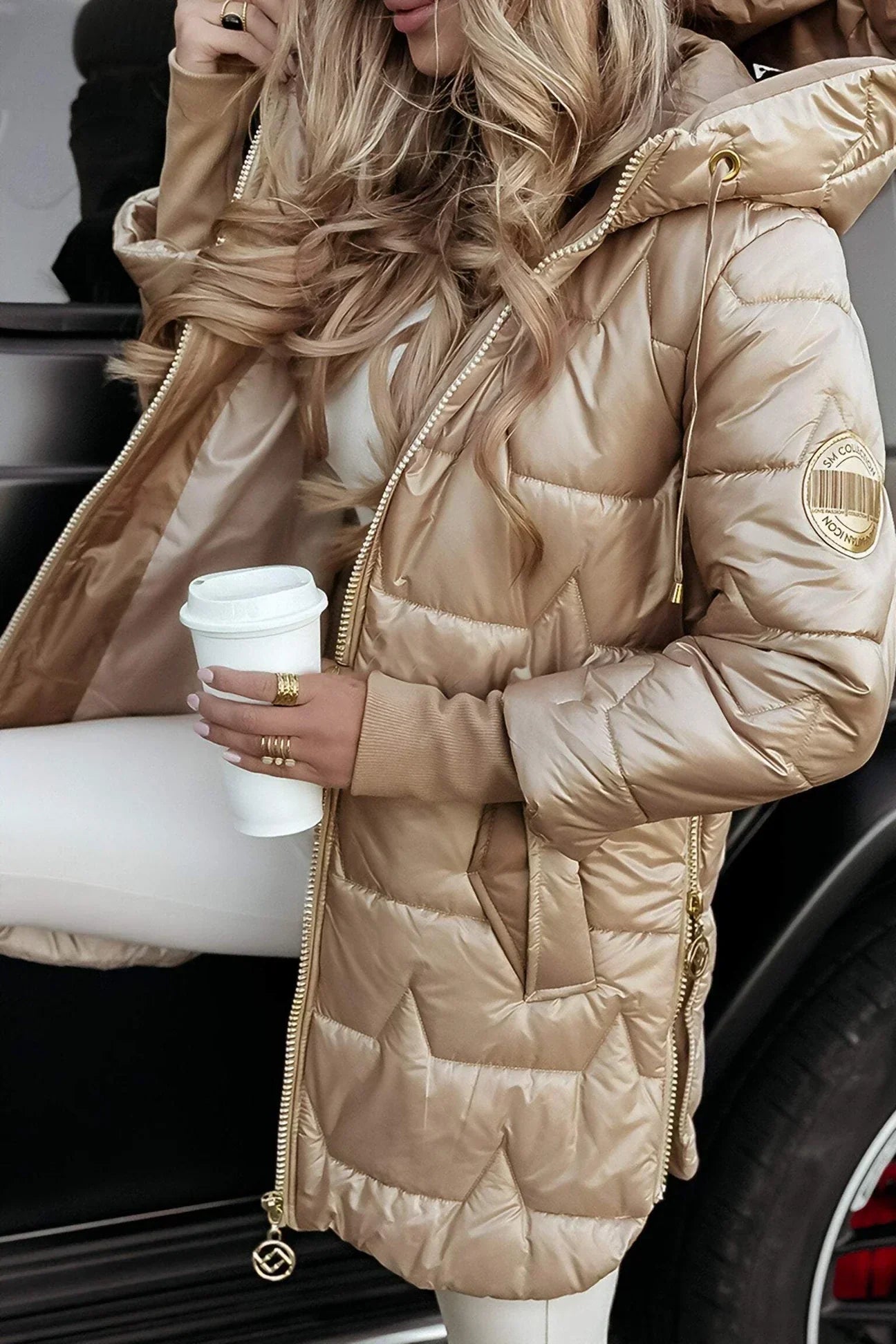 Evie | Stylish Winter Coat with Hood and Padding