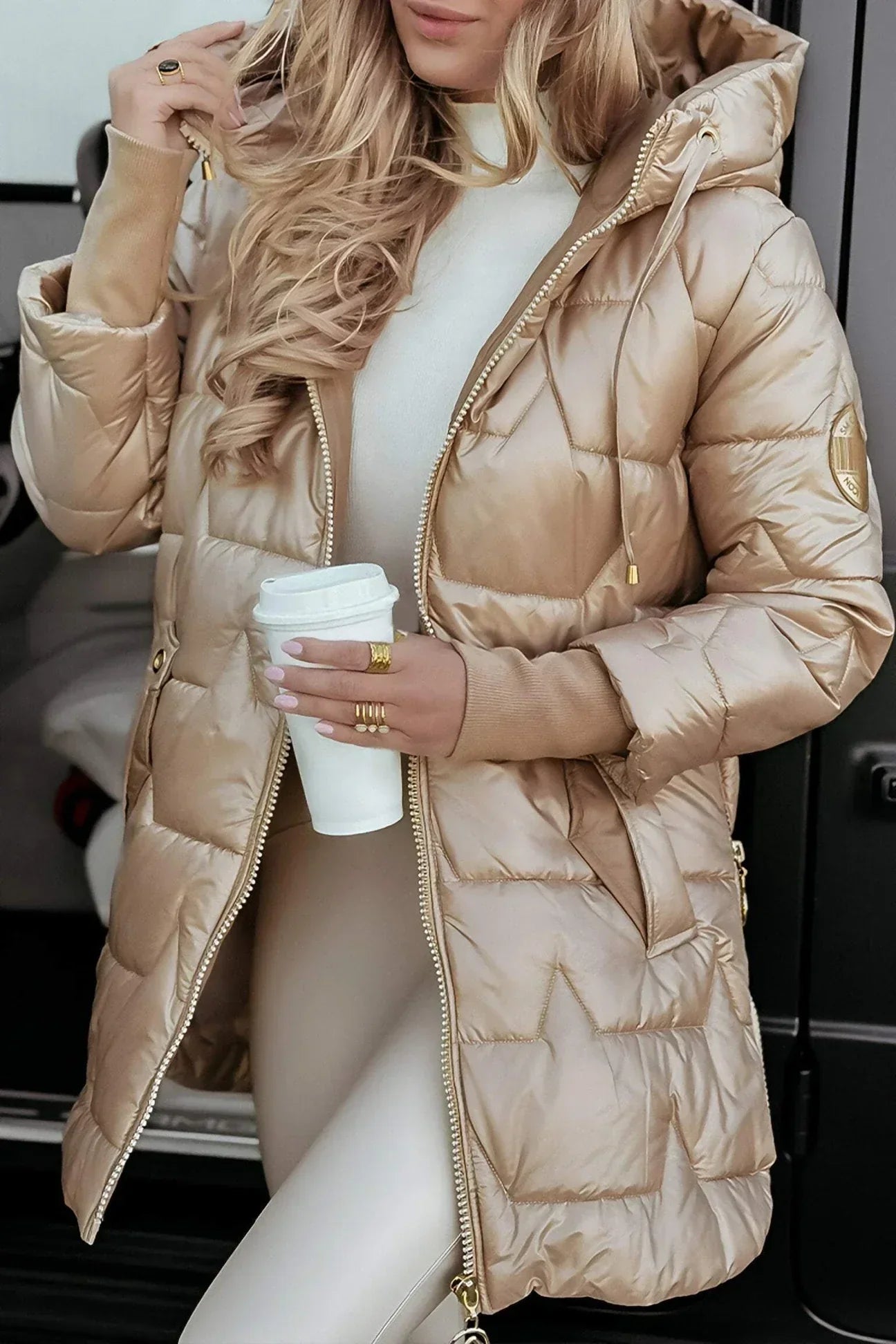 Evie | Stylish Winter Coat with Hood and Padding