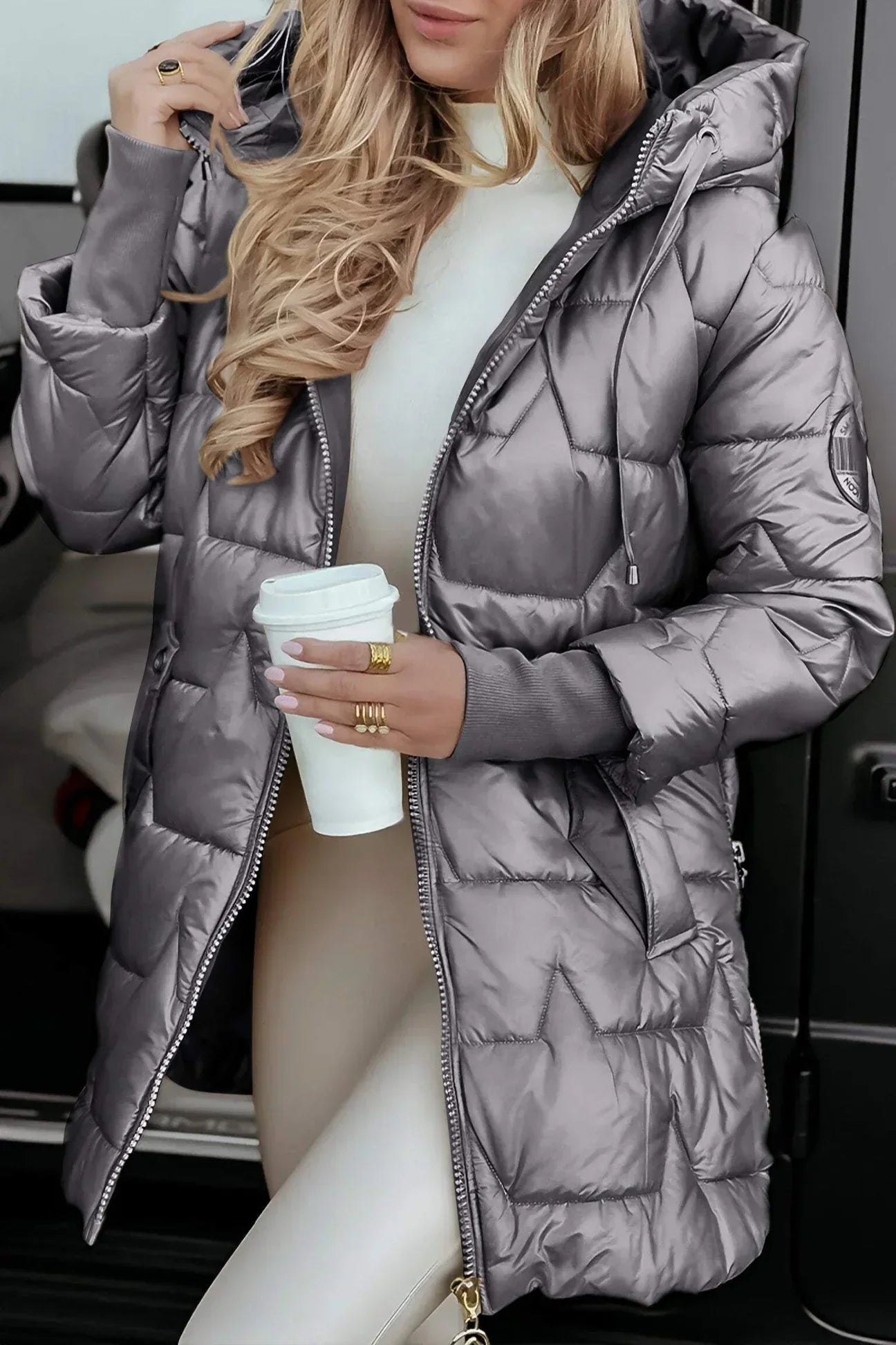 Evie | Stylish Winter Coat with Hood and Padding
